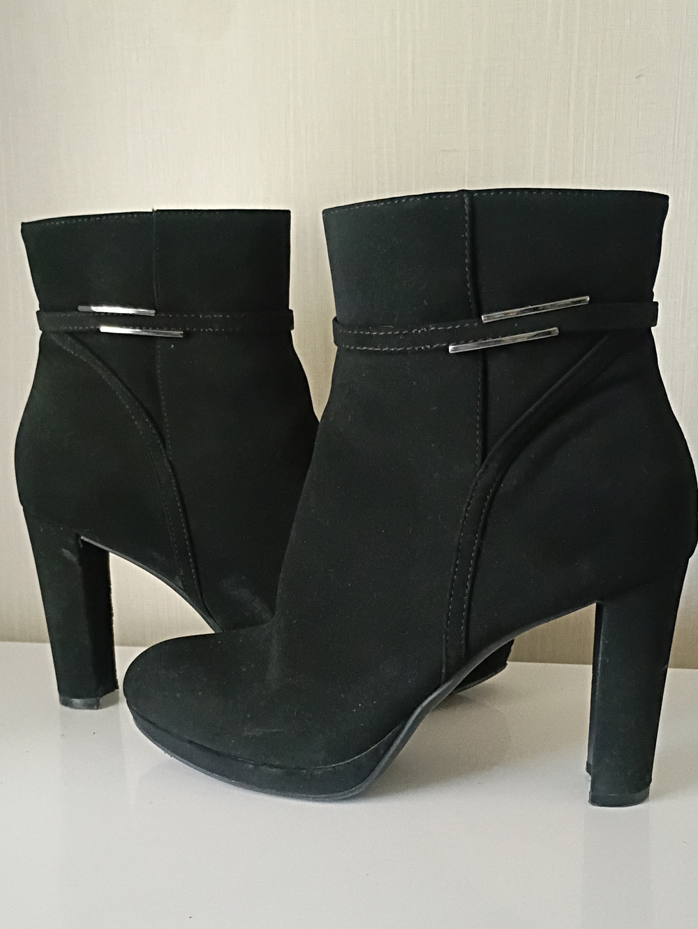 Good Looking Faux Black Suede-Style Heeled Ankle Boots High Heeled Carmella